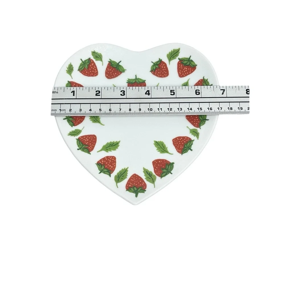 Williams Sonoma‎ La Mure Chene Heart Shape Berry Plates Set 4 Dessert Appetizer